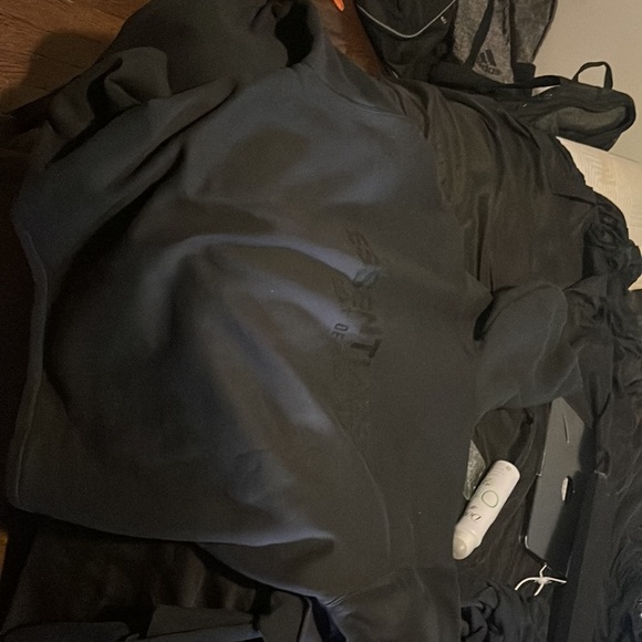 Essentials Fear of god hoodie - Picture 2 of 3